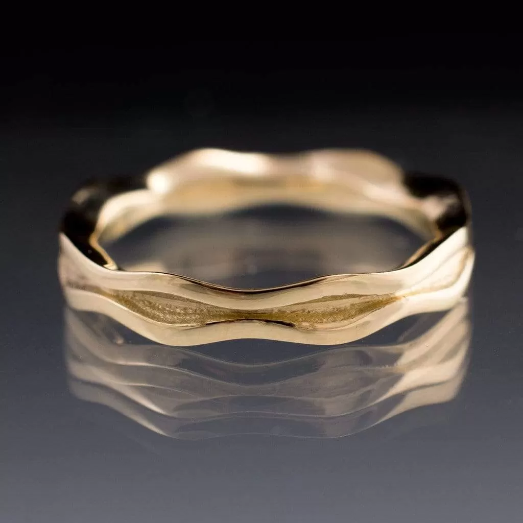 Wave Narrow Wedding Ring in Yellow or Rose Gold